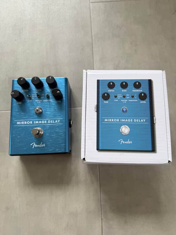 Fender Mirror Image Delay