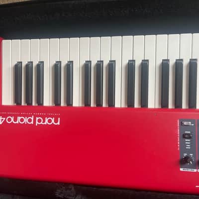 Immagine Nord Piano 4 88-Key Digital Piano 2018 - 2020 - Red - 6