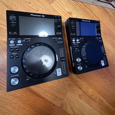 Pioneer XDJ-700 Rekordbox Digital Media Player (Pair) —Excellent Condition image 3