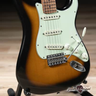 Xotic XSC-1 Alder S-Style w/ Roasted Flame Maple Neck – 2-Tone Burst (Demo) image 3