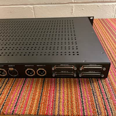 Universal Audio Apollo 16 QUAD Thunderbolt 2 Audio Interface 2010s - Black image 7