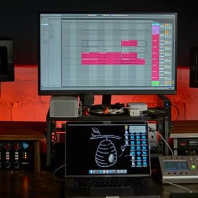 Kali Audio IN-5 5" 240 Watt 3-Way Powered Studio Monitor image 9