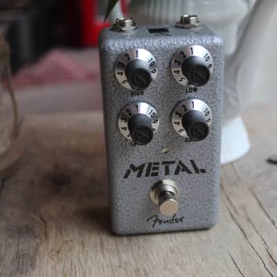 FENDER "Hammertone Metal" image 10