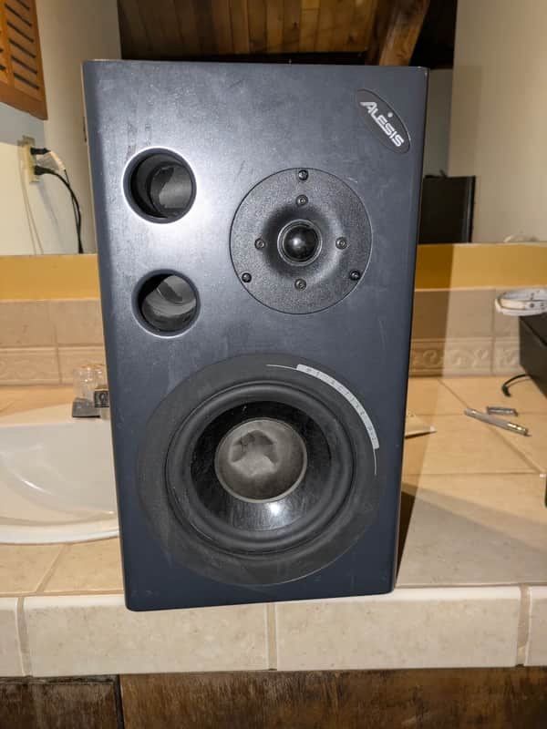 Alesis M1Active MKII 6.5" Powered Studio Monitors (Pair) 2010s - Black image 1