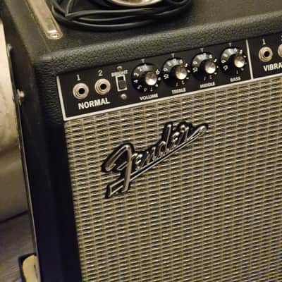 Fender '65 Twin Reverb Reissue 85-Watt 2x12" Guitar Combo 1991 - Present - Black image 5