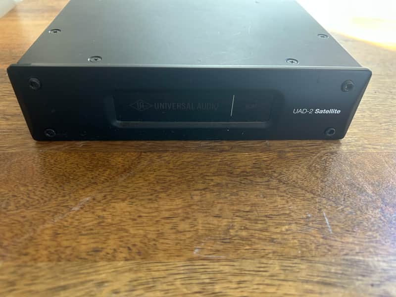 Universal Audio UAD-2 Satellite QUAD Core Thunderbolt DSP Accelerator 2019 - 2020 - Black image 1