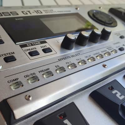 Boss GT-10 Guitar Effects Processor 2008 - 2012 - Silver image 3