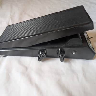 Tremolo with expression pedal (home-built) image 3