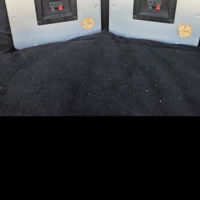 Vintage Realistic Minimus 12 Speakers - Rare 1984 Metal Cabinet Monitors Minimus-12 1984 - Silver image 2