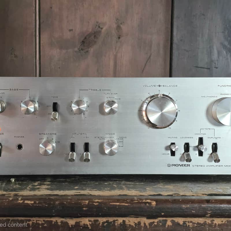 1975 – 1979 Pioneer SA-7500 Stereo Solid-State Integrated Ampl…