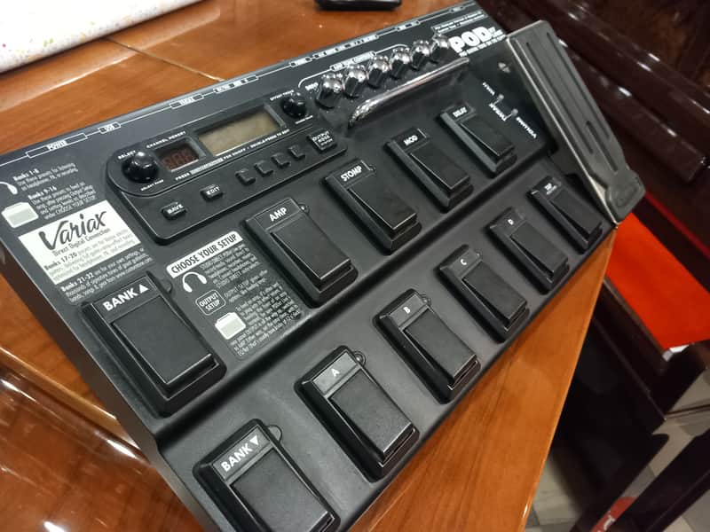 Line 6 POD xt Live Multi-Effect and Amp Modeler | Reverb Italia