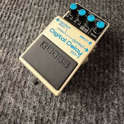 Boss DD-2 Digital Delay (Blue Label) 1983 - 1986 - White