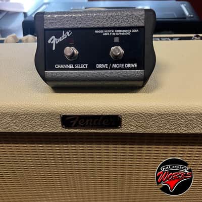Fender Hot Rod Deluxe Iii Limited Edition Wine Red Vanilla White image 4