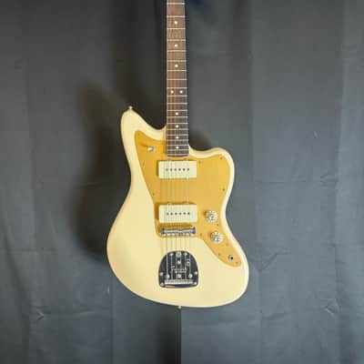 Fender Limited Edition American Professional Jazzmaster with Rosewood Neck 2019 Olympic White image 2