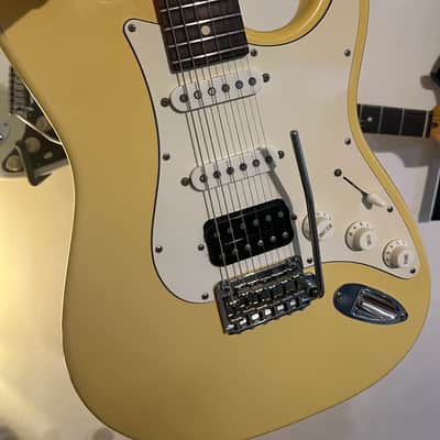 Suhr Classic S Hss Vintage Yellow image 7