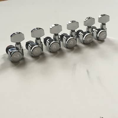 6 LEFTY Genuine Fender LOCKING CHROME Tuners Inline 2pin F Logo L NON Staggered! image 2