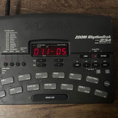 Zoom RhythmTrak RT-234 Drum Machine - Black