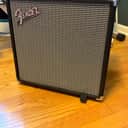 Fender Rumble 25 V3 25-Watt 1x8" Bass Combo w/power cable