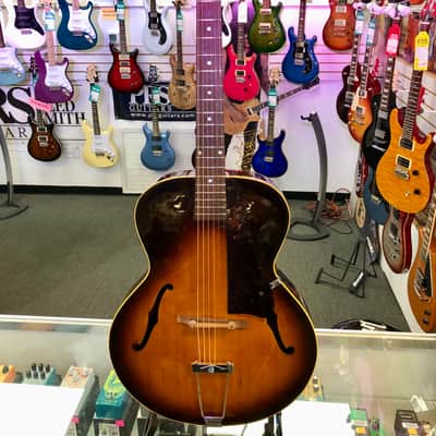 Gibson L50 1942 Acoustic Guitar with Case - Pre Owned image 3