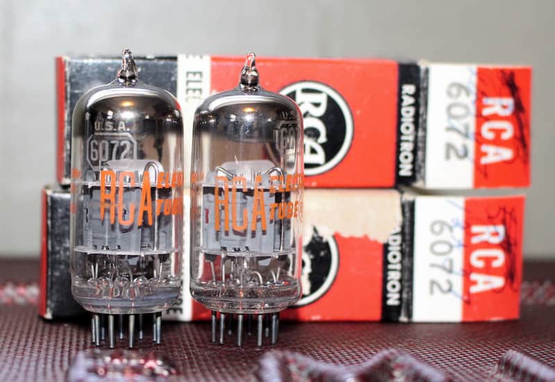 RCA 6072 12AY7 PERFECT MATCH PAIR SHORT PLATE HALO GETTER NOS+ NIB VINTAGE 1967-68 image 1
