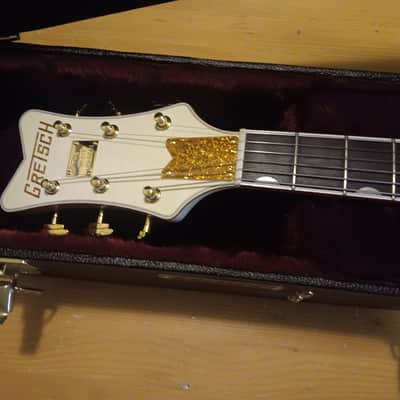 Gretsch G6136TG Players Edition Falcon Hollow Body with Bigsby 2021 - Present - White image 9