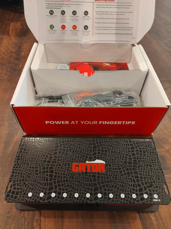 Gator Power-12 12-Output Guitar Effects Pedal Power Supply GTR-PWR-12 image 1
