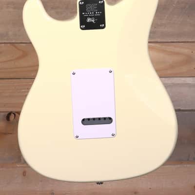 PRS SE Silver Sky Maple Electric Guitar Moon White w/ Gigbag image 3