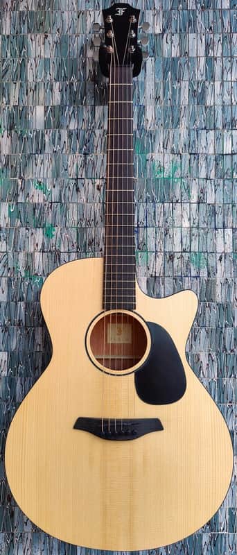 Furch Violet Gc-SM Sitka Spruce/African Mahogany Grand Auditor...