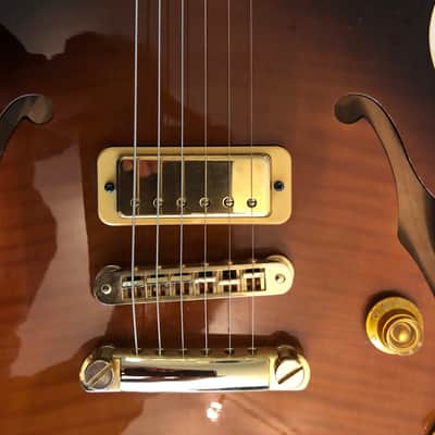 Yamaha AEX 520 1999/2000 Brown Sunburst image 6