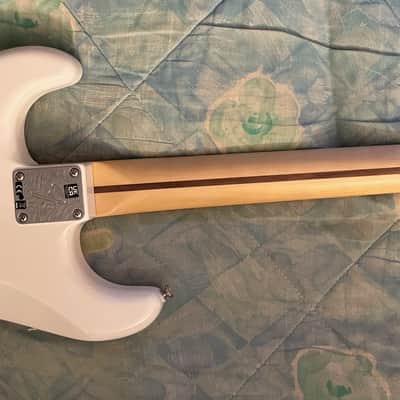 2022 FENDER Player Stratocaster® Floyd Rose® HSS - MEXICAN - Polar White image 6