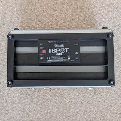 Pedaltrain Metro 16 with True tone CS6 Power Supply and Tour Case image 4