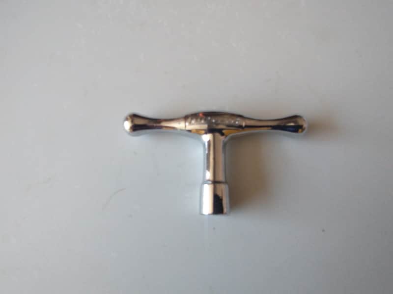 Ludwig Extra large chrome plated drum and percussion instrument tuning key mint never used image 1