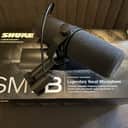 Shure SM7B Cardioid Dynamic Microphone 2001 - Present Black