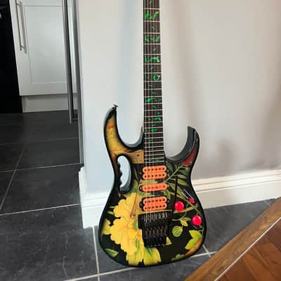 Original 1991 Ibanez JEM77-FP Steve Vai Signature Black Floral Pattern image 4