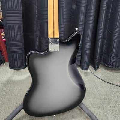 2017 Fender Limited Edition American Professional Jazzmaster – Silverburst – OHSC image 10