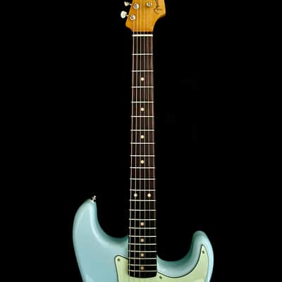 Fender Vintera III Early '60s Stratocaster 2025 - Sonic Blue image 2