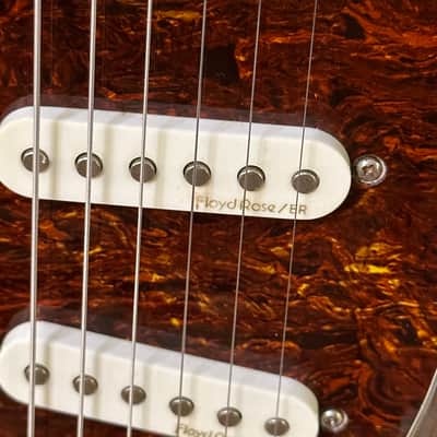 Hohner JT60 (Hollywood) 1992-1996  - Cream / Ivory Floyd Rose ER Pick Ups ( Very Rare) image 4