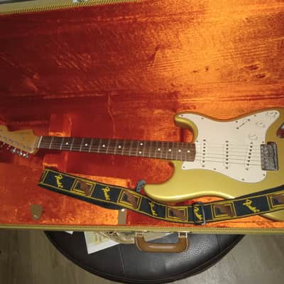 Fender Stratocaster 2003 - Aztec Gold image 1