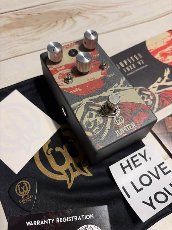 Walrus Audio Jupiter Multi-Clip Fuzz V2 2017 - 2025 - Grey / Red