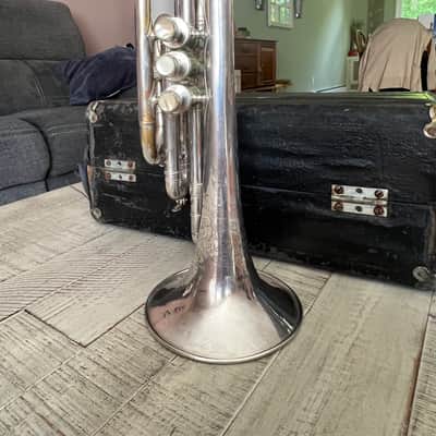 J.W. York & Sons “New Model Monarch” Cornet — c. 1908 — Silver Plate — Serial #18143 — Original Case, Mouthpiece & Maker’s Sash image 4