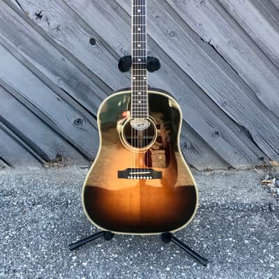 Gibson J-45 Rosewood Custom 2010 - Vintage Sunburst image 2
