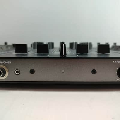 Denon MC-7000 4-Channel DJ Controller with Duo USB Interfaces 2020's - Black image 8