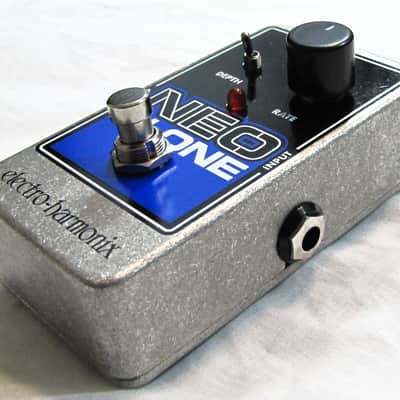 Used Electro-Harmonix EHX Neo Clone Analog Chorus Guitar Effects Pedal! image 2