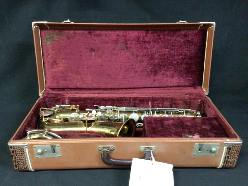 Buescher 1924 Eb Alto Saxophone serial 161267 image 1