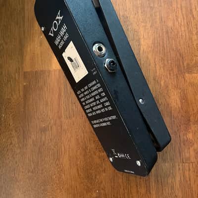 V845 Wah chassis w/Area 51 drop-in kit image 7