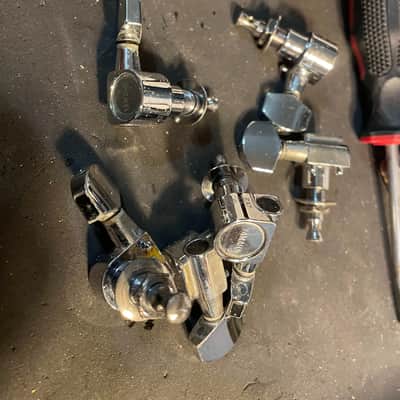 Yamaha unknown 80, 90 - original 6 inline tuners image 1