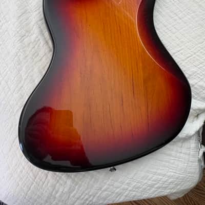 Fender 1962 American Vintage Reissue Jazzmaster 2010 - 3 Color Sunburst (Nitrocellulose Lacquer) image 7