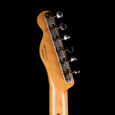 Pre-Owned 2020 Fender Vintera 50's Telecaster 2-Tone Sunburst with Gig Bag image 13