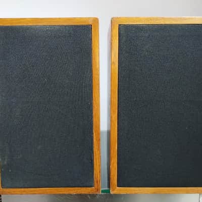 Linn Kan Mark II bookshelf speaker in very good condition - 1990's image 1