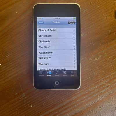 Apple iPod touch A1318 2009 32GB  - black with music + videos image 8